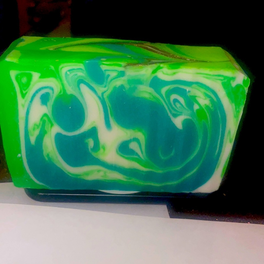 Grinch Handmade Body Soap:Peppermint, Pine cones, Honey - Picture 1 of 4